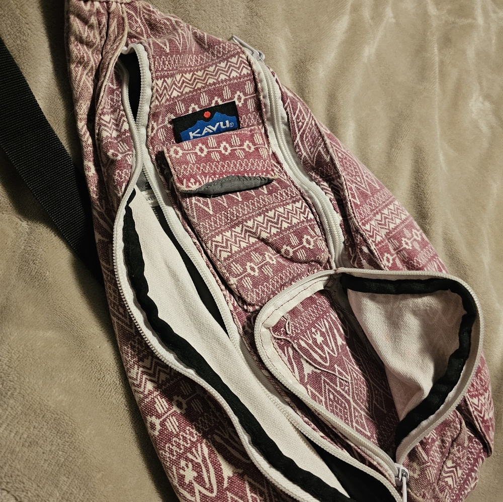 KAVU - Picture 3 of 7